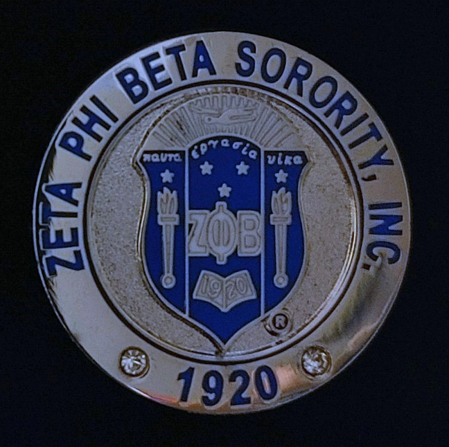 Zeta Round Shield Silver Pin - FO