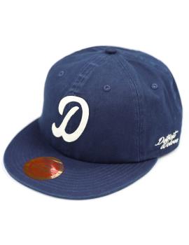 DW_HERITAGE_SNAPBACK_01-540x700w